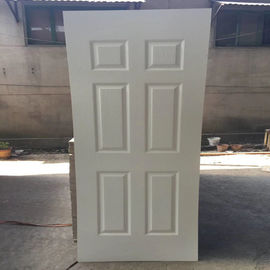 3 มม. สีรองพื้นสีขาวเสร็จสิ้นการออกแบบผิวประตู MDF เผชิญกับขนาด 2150 * 900 มม